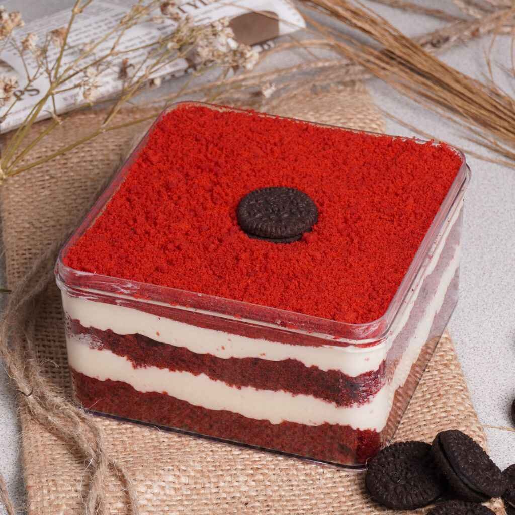 red velvet dessert box